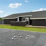 Galin - 210m To The Fjord By Interhome Vakantiehuis Storvorde