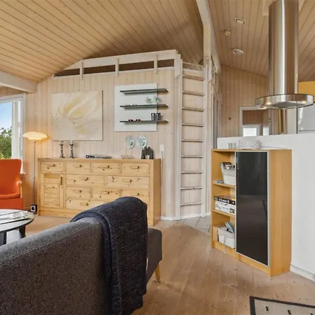 Galin - 210m To The Fjord By Interhome Feriehus