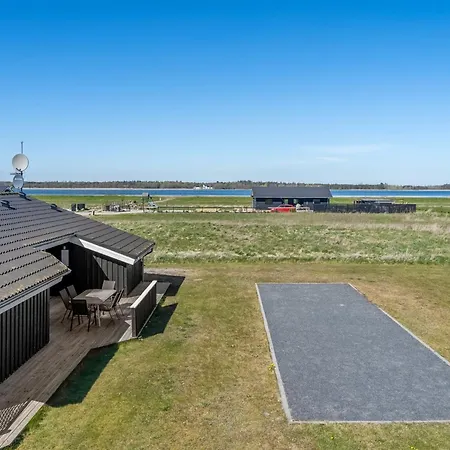 Galin - 210m To The Fjord By Interhome * Storvorde