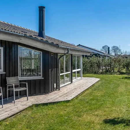 Galin - 210m To The Fjord By Interhome Semesterbostad