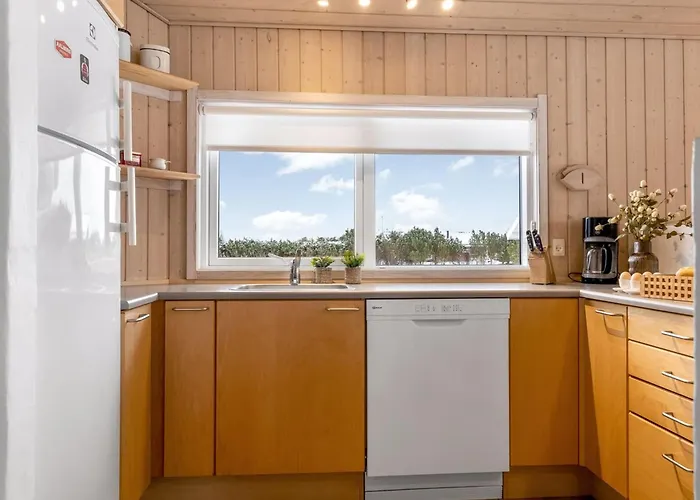 Galin - 210m To The Fjord By Interhome Storvorde